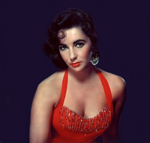 Elizabeth Taylor - Red Dress / Blue Background Photo Print (8 x 10) - Item # DAP17745