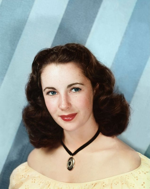 Elizabeth Taylor - Yellow Top/ Blue Stip Background Photo Print (8 x 10) - Item # DAP17775