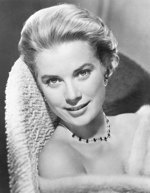Grace Kelly - In Fur Schal Photo Print (8 x 10) - Item # DAP18262