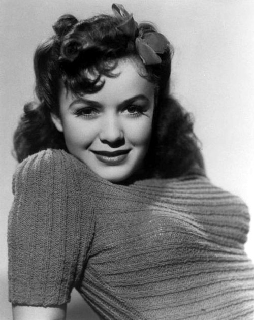 Mary Anderson - Short Sleeve Sweater Close Up Photo Print (8 x 10) - Item # DAP18830