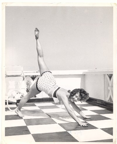 Mitzi Gaynor - Hands Down on Balcony Photo Print (8 x 10) - Item # DAP19291