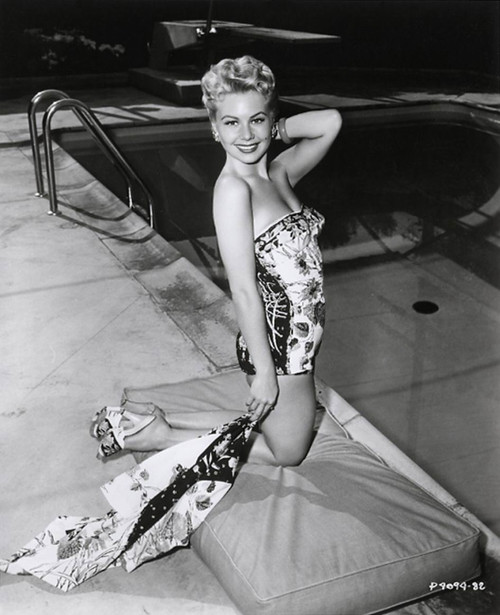 Mitzi Gaynor - Kneeling Poolside Photo Print (8 x 10) - Item # DAP18954