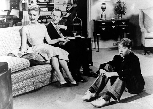 Mitzi Gaynor - Sitting in Home Photo Print (10 x 8) - Item # DAP19029