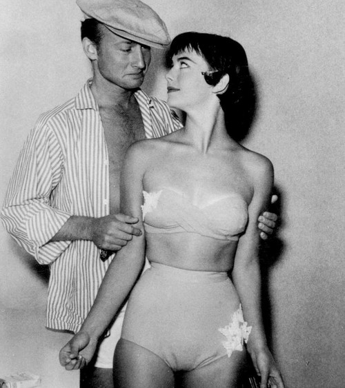 Natalie Wood - Bikini Photo Shoot Photo Print (8 x 10) - Item # DAP19770