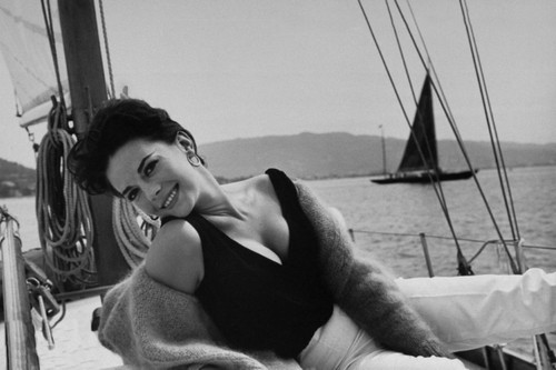 Natalie Wood - Boat B/W Photo Print (10 x 8) - Item # DAP19898