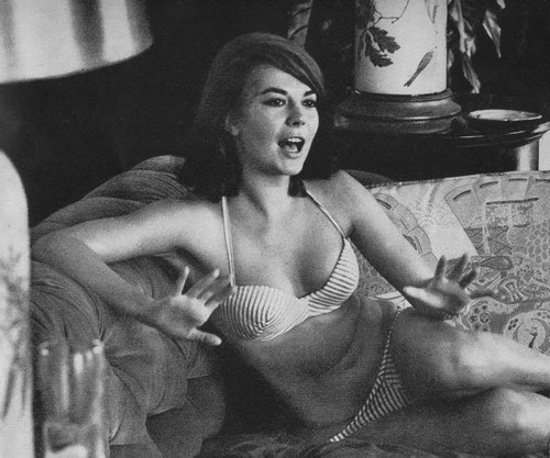 Natalie Wood - Hands Out Photo Print (10 x 8) - Item # DAP19896