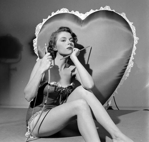 Peggie Castle - Valentines Day Photo Print (8 x 10) - Item # DAP18719
