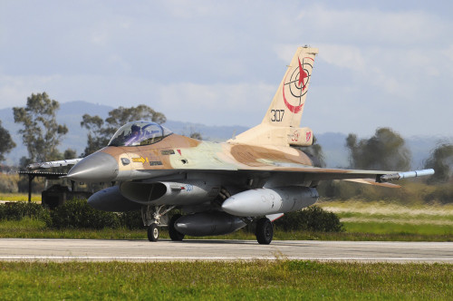 Israel Air Force F-16C taxiing. Poster Print by Riccardo Niccoli/Stocktrek Images - Item # VARPSTRCN100489M