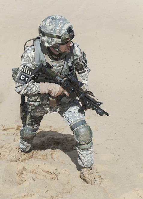 United States airborne infantry man in the desert. Poster Print by Oleg Zabielin/Stocktrek Images - Item # VARPSTZAB100666M