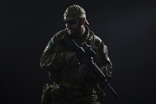 Green Berets U.S. Army Special Forces Group soldier in the rain. Poster Print by Oleg Zabielin/Stocktrek Images (17 x 11 - Item # VARPSTZAB101403M