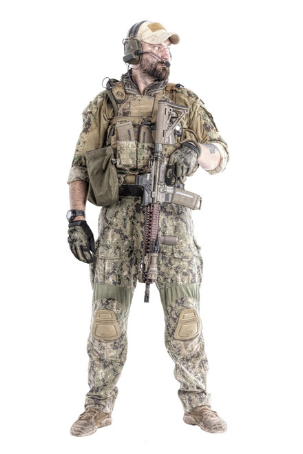 Full length portrait of special forces soldier in field uniform with weapon. Poster Print by Oleg Zabielin/Stocktrek Ima - Item # VARPSTZAB102797M