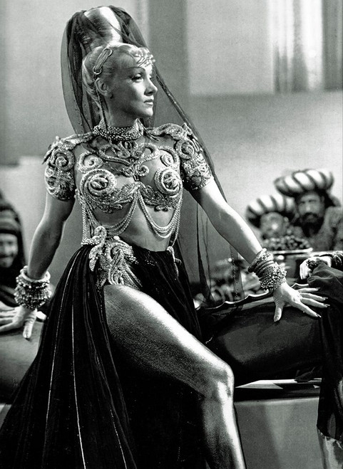 Marlene Dietrich Poster Print by Hollywood Photo Archive Hollywood Photo Archive - Item # VARPDX488924