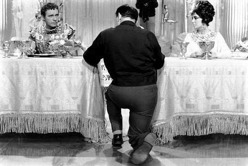 Behind the Scenes - Elizabeth Taylor - Cleopatra Poster Print by Hollywood Photo Archive Hollywood Photo Archive - Item # VARPDX489803