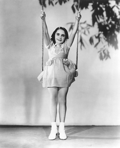 Elizabeth Taylor Poster Print by Hollywood Photo Archive Hollywood Photo Archive - Item # VARPDX490008