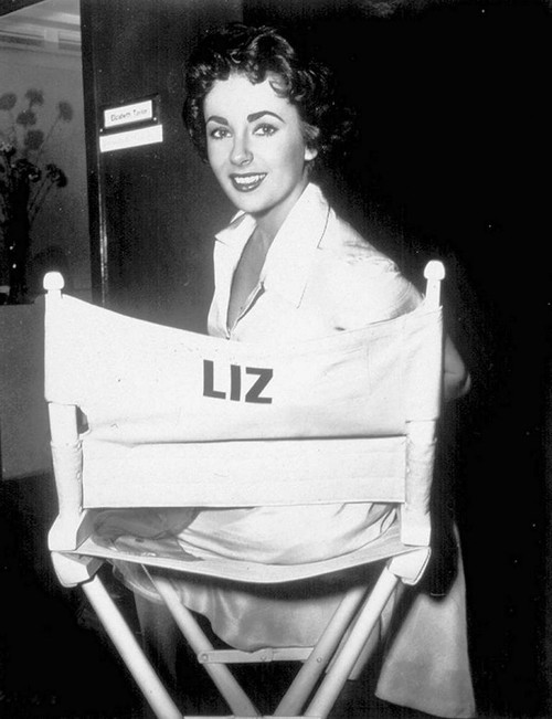 Elizabeth Taylor Poster Print by Hollywood Photo Archive Hollywood Photo Archive - Item # VARPDX490053