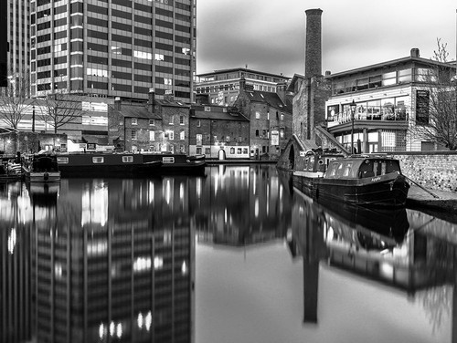 Narrow canal with small boats in Birmingham, UK Poster Print by Assaf Frank - Item # VARPDXAF20150214356C01