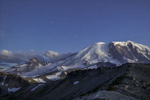 WA. Twilight shot of stars over Mt. Rainier, Little Tahoma and Burroughs Mountain Poster Print by Gary Luhm - Item # VARPDDUS48GLU1013