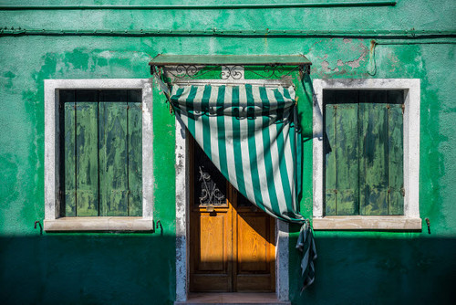 Italy, Burano Weathered house exterior Credit as: Jim Nilsen / Jaynes Gallery Poster Print by Jaynes Gallery (24 x 18) # EU16BJY0426