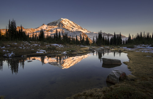 USA, WA. Tarn in Spray Park reflects Mt. Rainier at sunset in Mt. Rainier National Park. Poster Print by Gary Luhm - Item # VARPDDUS48GLU1130