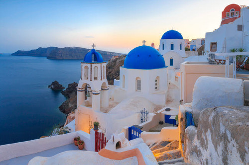 Greece, Santorini, Oia Sunset on coastal town Credit as: Jim Nilsen / Jaynes Gallery Poster Print by Jaynes Gallery (24 x 18) # EU12BJY0049