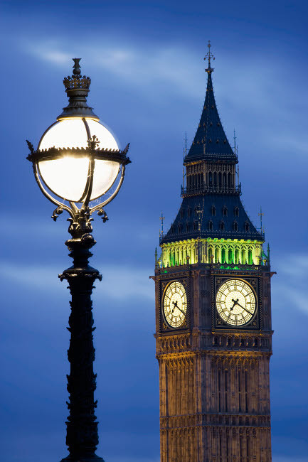 Europe, Great Britain, London, Big Ben Clock Tower lamp post Credit as: Dennis Flaherty / Jaynes Gallery Poster Print by Jaynes Gallery (18 x 24) # EU33BJY0026