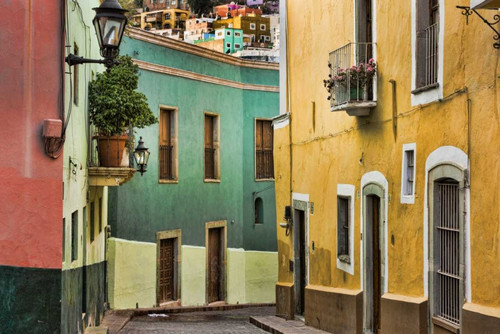 Mexico, Guanajuato Street scene by Don Paulson (24 x 18)