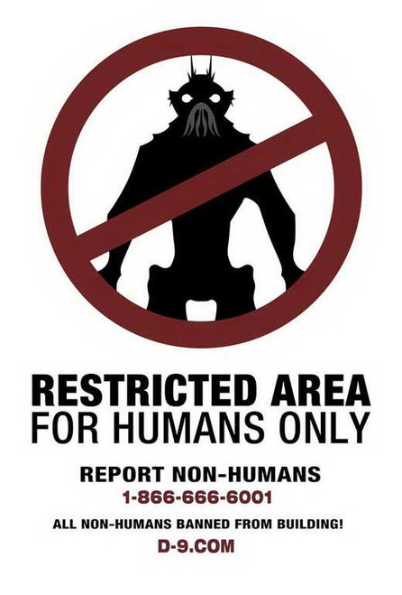 District 9 Movie Poster Print (11 x 17) - Item # MOVCB13230