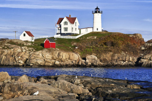Nubble Lighthouse. Poster Print by Loop Images Ltd. (17 x 11)