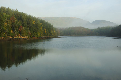 Scenic view of Jordan Pond and surrounding hills and forests in fall.; Acadia National Park, Mount Desert Island, Maine. Poster Print by Darlyne Murawski (17 x 11) Scenic view of Jordan Pond and surrounding hills and forests in fall.; Acadia National Park, Mount Desert Island, Maine. Poster Print by Darlyne Murawski (17 x 11)