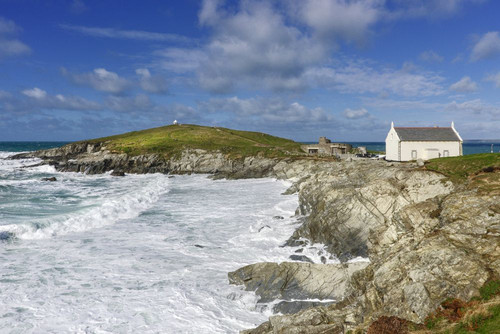 The rugged coastline at Little Fistral and Towan Head in Newquay in Cornwall. Poster Print by Loop Images Ltd. (17 x 11)