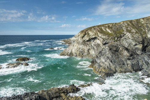 The rugged coast of West Pentire Headland on the North Cornwall Coast. Poster Print by Loop Images Ltd. (17 x 11)