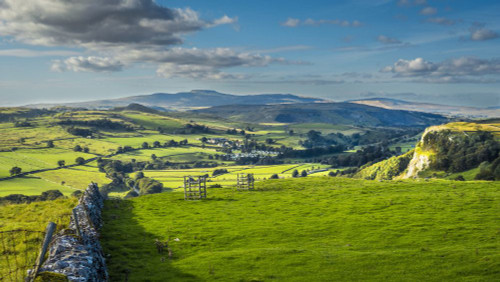View across Yorkshire Dales moorland to Widdale fell. Poster Print by Loop Images Ltd. (20 x 11)