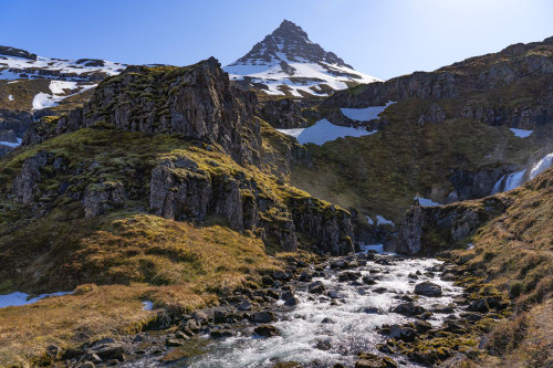 Rivers and mountains of Mjoifjodur on the eastern side of Iceland; East Fjords, Iceland Poster Print by Robert Postma (18 x 12)