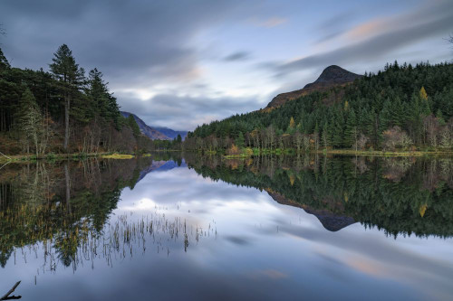 The Pap of Glencoe reflected in Glencoe Lochan. Poster Print by Loop Images Ltd. (20 x 13)