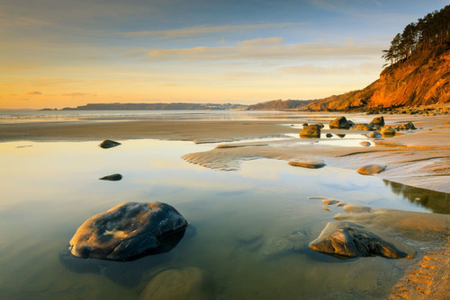 Amroth beach looking towards Saundersfoot. Poster Print by Loop Images Ltd. (18 x 12)