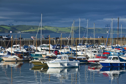 Boats in Saundersfoot Harbour. Poster Print by Loop Images Ltd. (18 x 12)