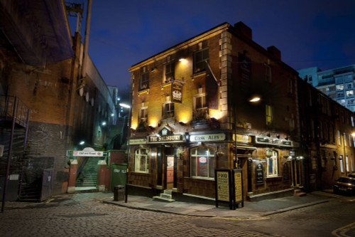 The Salisbury Pub in Manchester. Poster Print by Loop Images Ltd. (17 x 11)