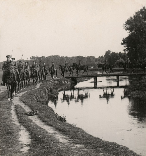 Stereoview, World War One, The Great War, Realistic Travels military photographs circa 1918. A regiment of Allenby's cavalry worn out in critical fighting at Ypres recuperates behind the lines. Poster Print by John Short (15 x 16)