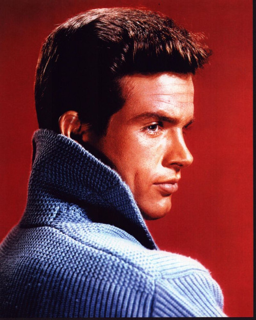 Warren Beatty Looking Over Shoulder In Blue Sweater Photo Print (8 x 10)