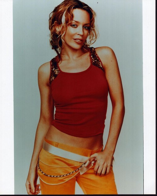 Kylie Minogue In Red Top And Orange Pants Photo Print (8 x 10)