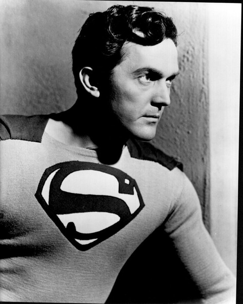 Kirk Alyn As Superman Black And White Photo Print (8 x 10)