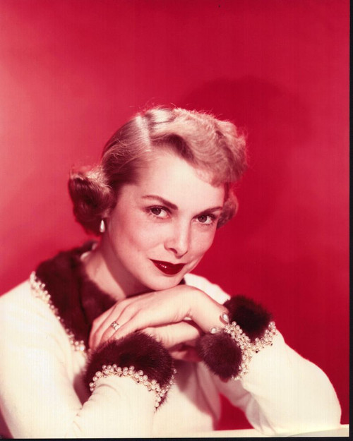 Janet Leigh Next To Mirror In Psycho Black And White Photo Print