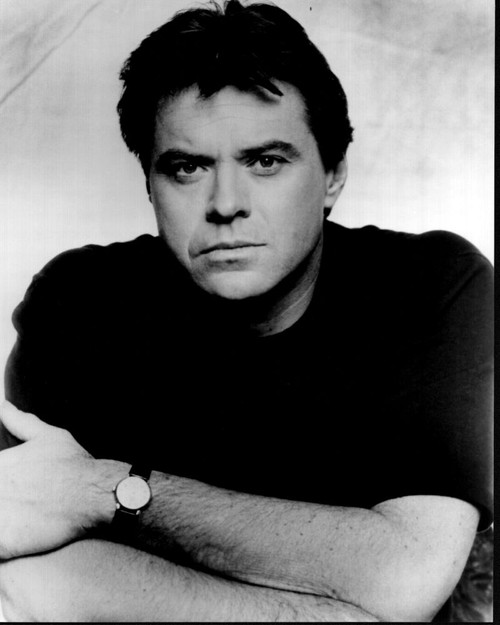 Robert Urich Headshot With Arms Crossed Black And White Photo Print (8 x 10)