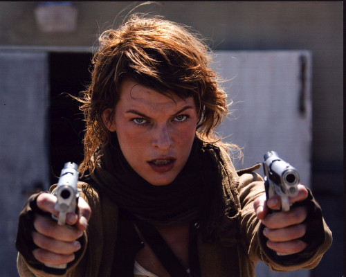 Milla Jovovich Shooting Two Gun In Resident Evil: Extinction Photo Print