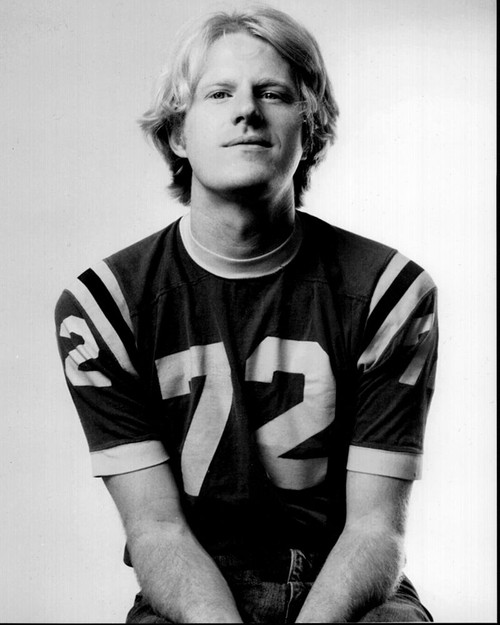 Ed Begley Jr. In Jersey Black And White Photo Print (8 x 10)