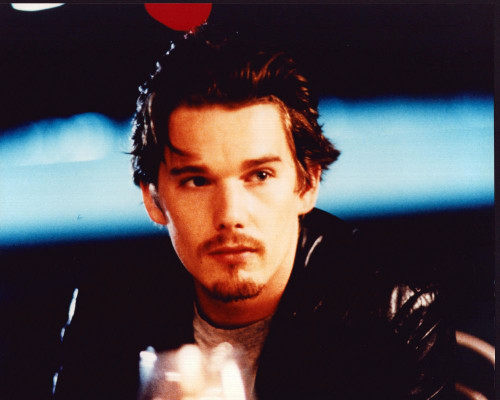 Ethan Hawke Wearing Leather Jacket In Before Sunrise Photo Print (8 x 10)