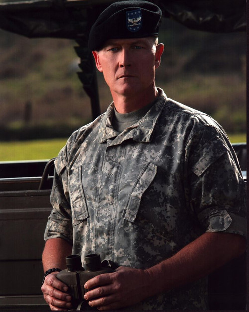 Robert Patrick In Uniform For The Unit Photo Print