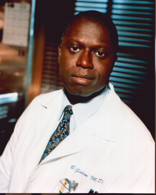 Andre Braugher In Lab Coat For Gideon'S Crossing Photo Print (8 x 10)