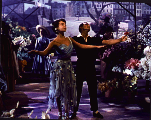 Leslie Caron And Gene Kelly In An American In Paris Photo Print (8 x 10)