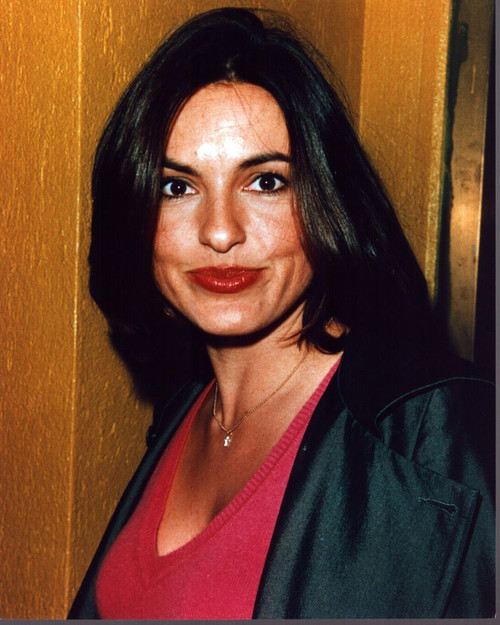 Mariska Hargitay In Pink Sweater And Black Coat Photo Print (8 x 10)